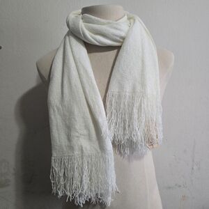 Amanda Smith Cream Fringed Scarf